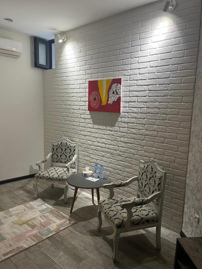 Street51 Hostel Jerevan Buitenkant foto